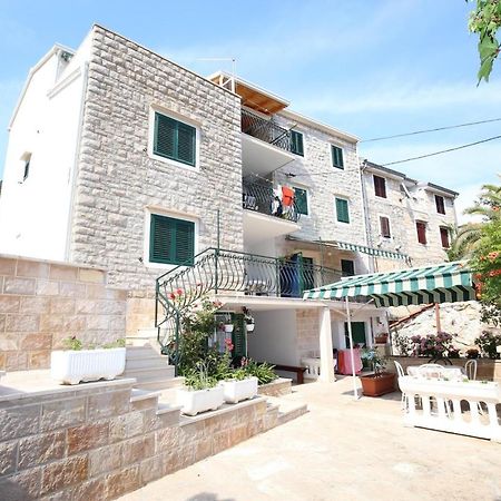 Apartments By The Sea Bol, Brac - 13413 Esterno foto