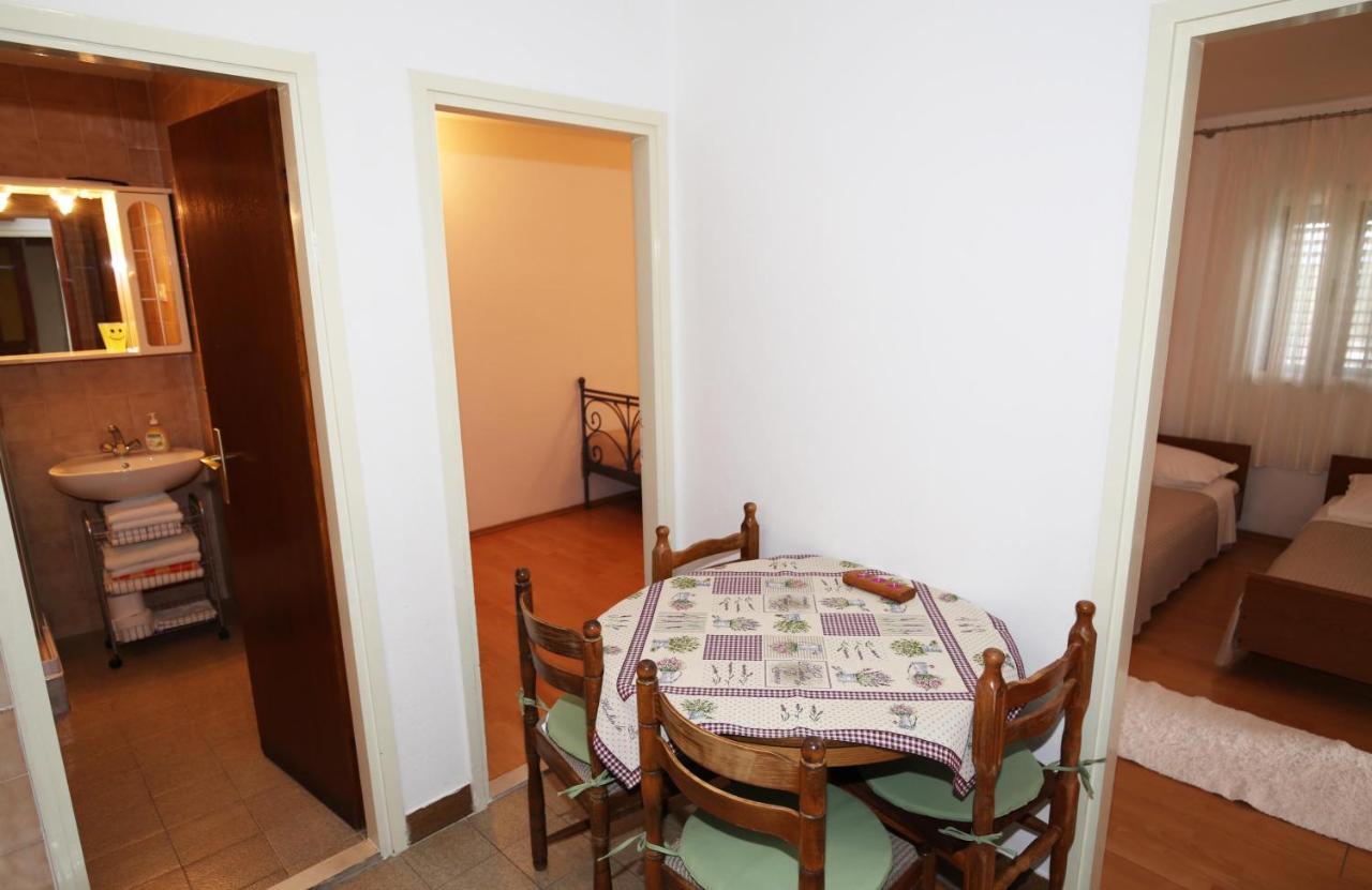 Apartments By The Sea Bol, Brac - 13413 Esterno foto