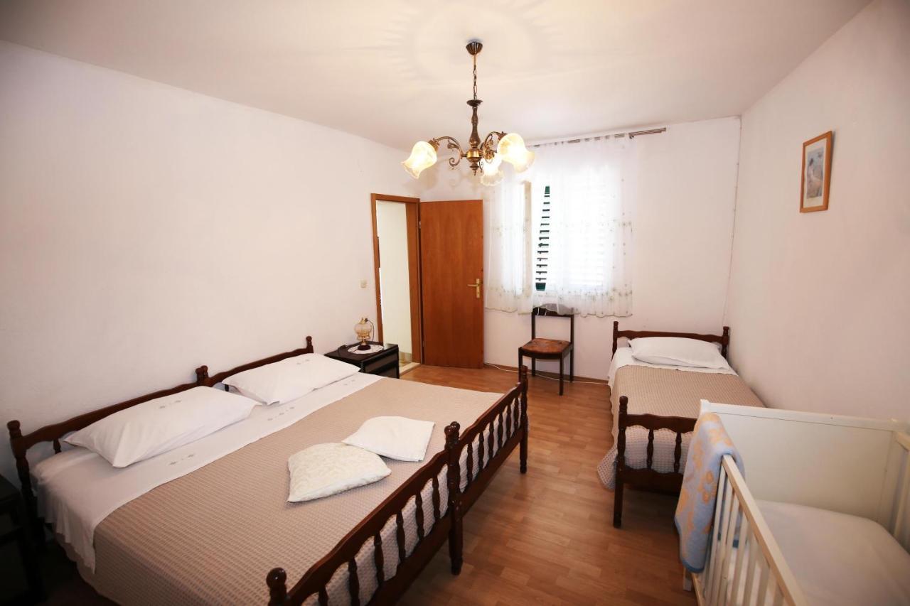 Apartments By The Sea Bol, Brac - 13413 Esterno foto