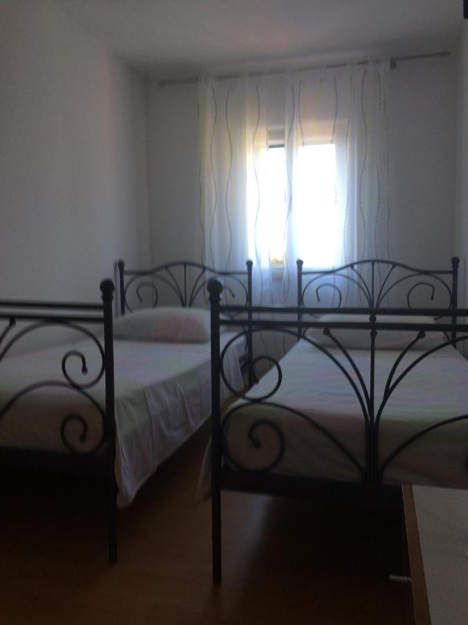 Apartments By The Sea Bol, Brac - 13413 Esterno foto