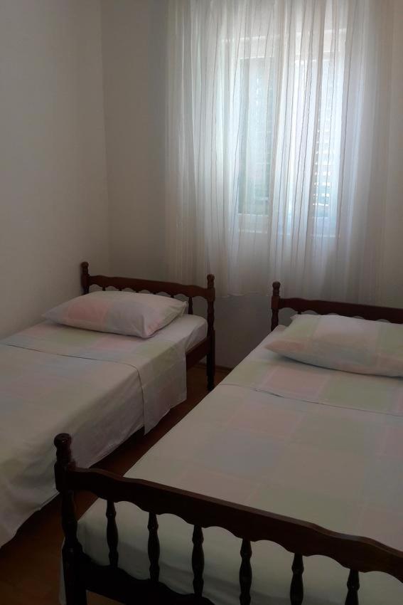 Apartments By The Sea Bol, Brac - 13413 Esterno foto